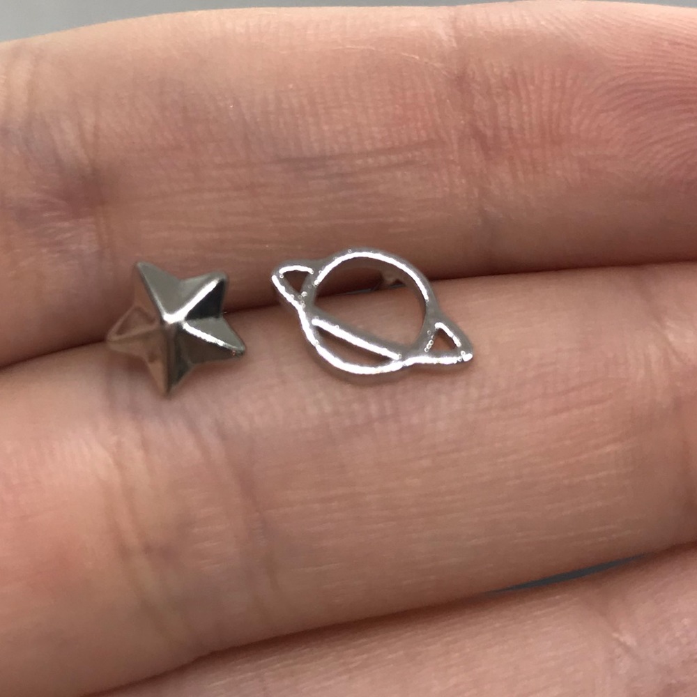 Sterling Silver 925 Star Stud Earrings - Picture 2 of 3